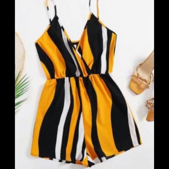 Womens striped romper shorts set